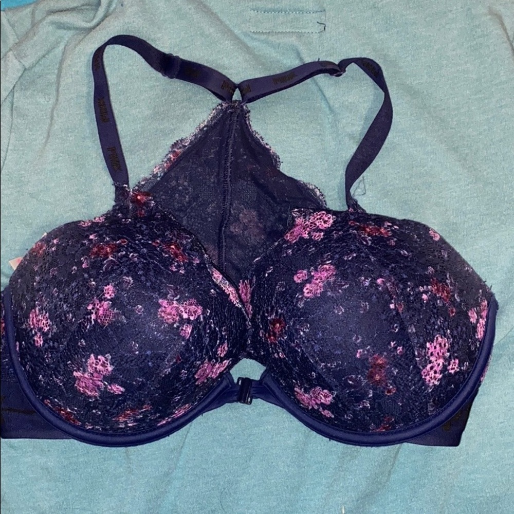 pink bra